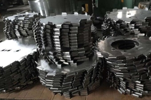 碳化鎢噴涂用粉狀原材料特性: